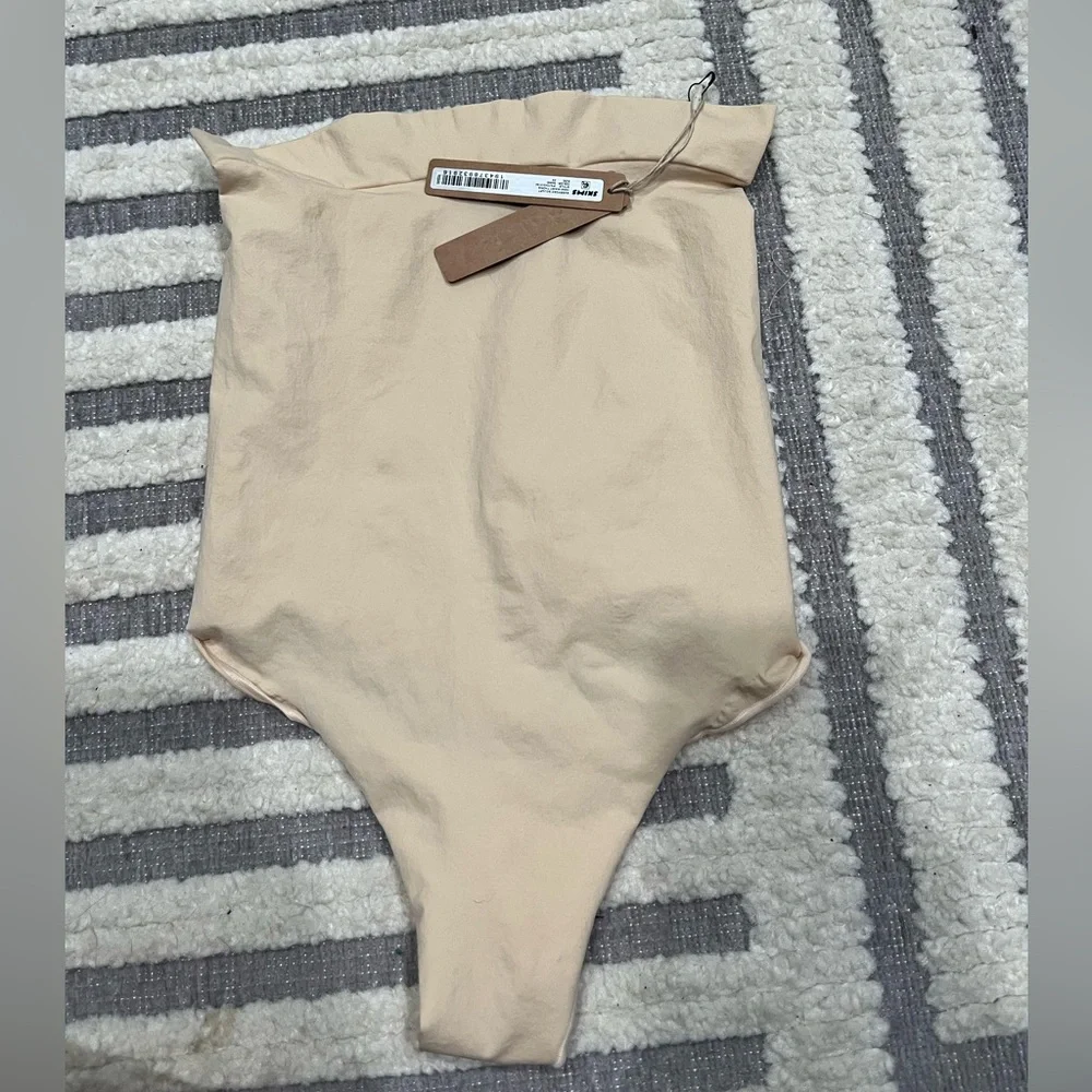 skims everyday‎ sculpt high waist thong on-the-3150 color sand